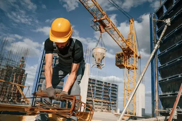 Principales tipos de riesgos en la construcción en obras civiles y edificaciones